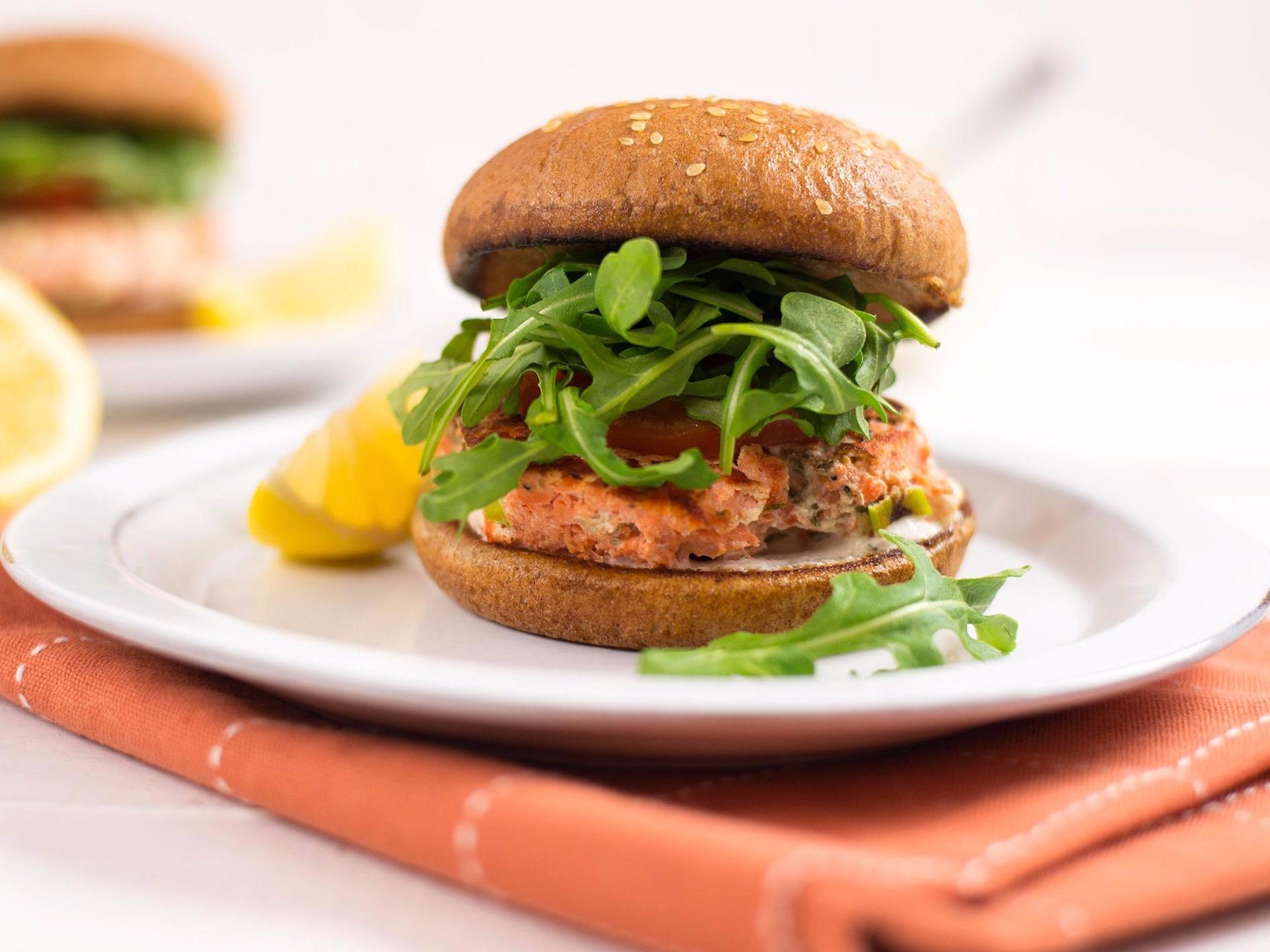 Tu lam burger ca hoi chat luong hinh anh