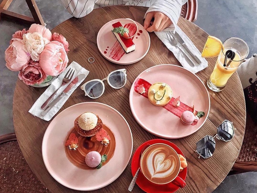 La ca pha dao 4 tiem tra banh tinh te giua long Ha Noi hinh anh