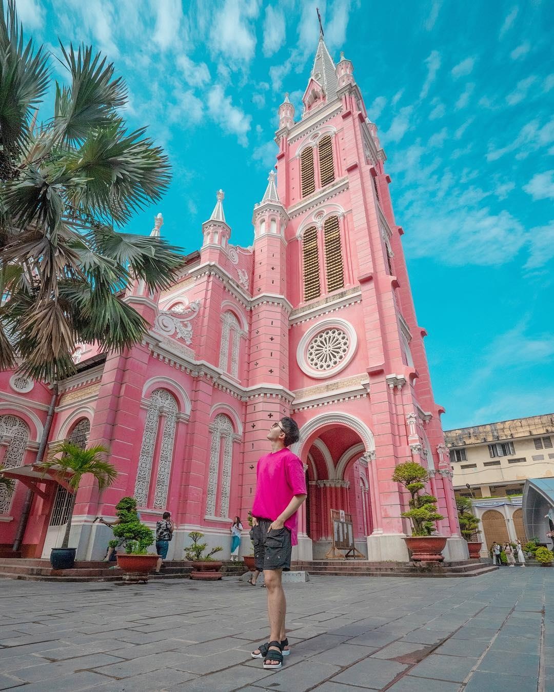 nha tho hong Sai Gon anh 1