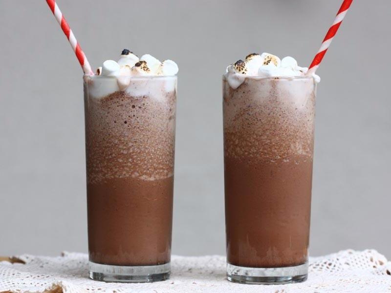 Cong thuc sua lac chocolate mat lanh de pha tai nha hinh anh