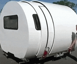 Toa xe keo tu tang 3 lan dien tich trong 20 giay hinh anh