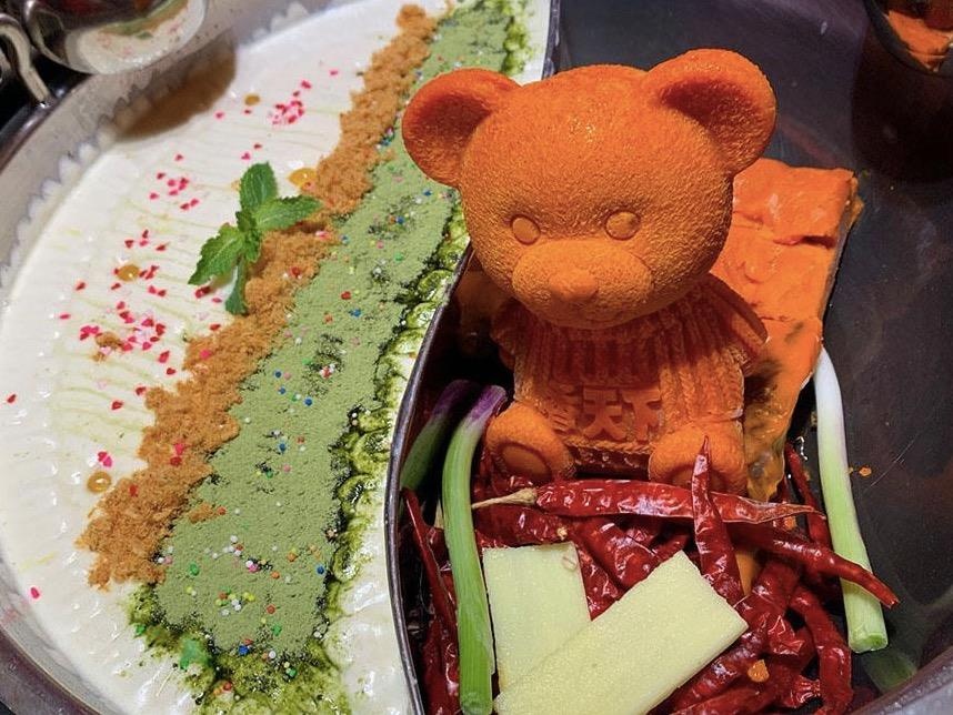 Nem thu lau tra sua tran chau kem tom, thit bo dac biet hinh anh