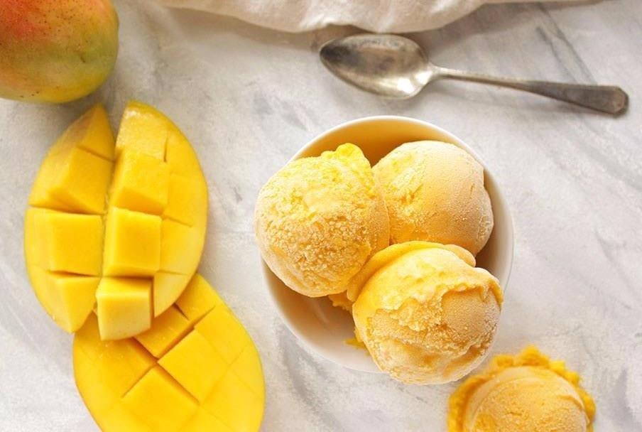 Sua chua hoa qua dong da deo min goi lai tuoi tho hinh anh