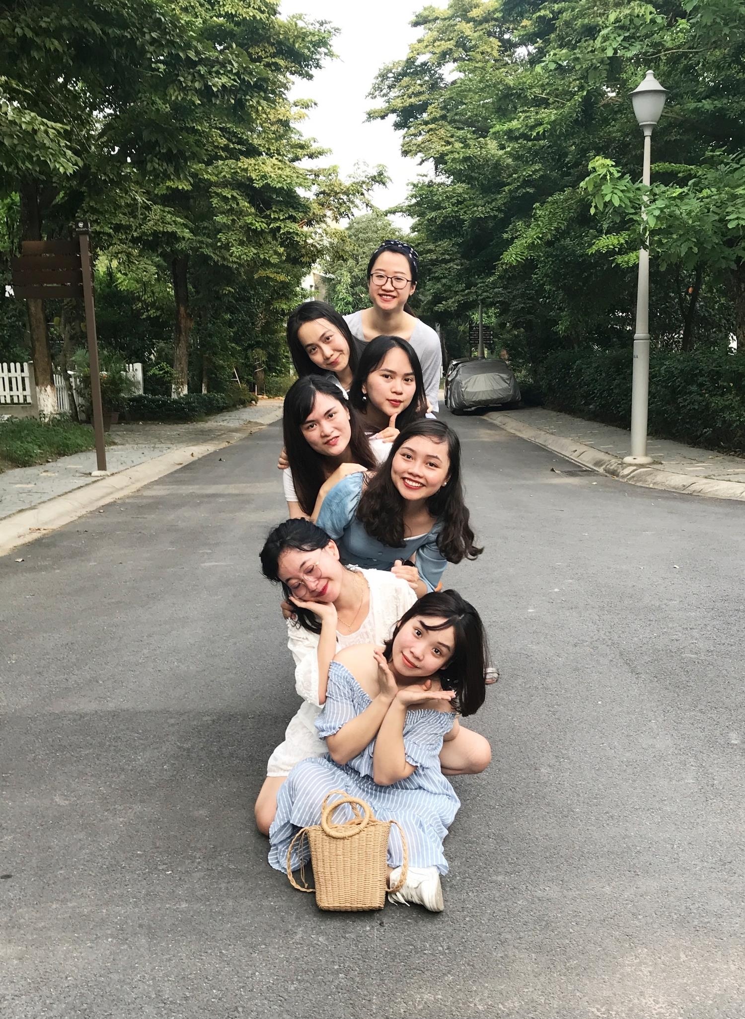 tao dang chup anh nhom anh 12