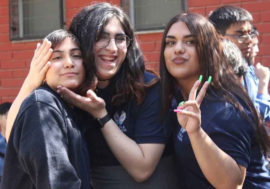 Truong hoc dau tien danh cho hoc sinh chuyen gioi tai My Latinh hinh anh