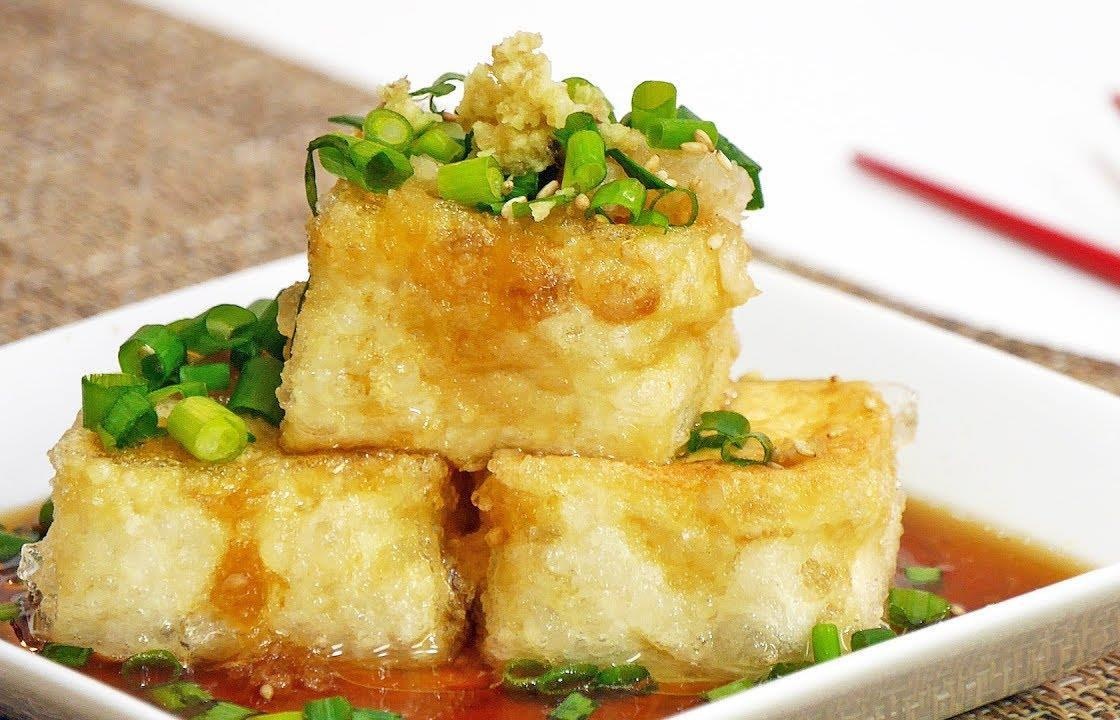 Dau Nhat chien gion sot cay ngon hon nha hang hinh anh