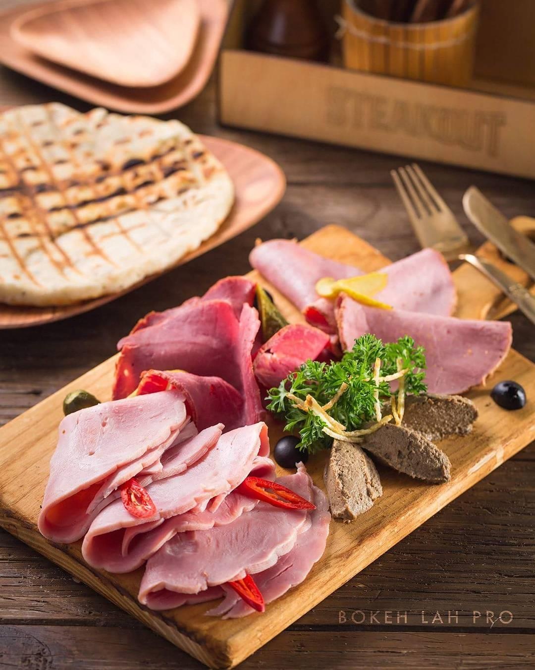 nha hang quanh pho di bo ho Guom anh 7