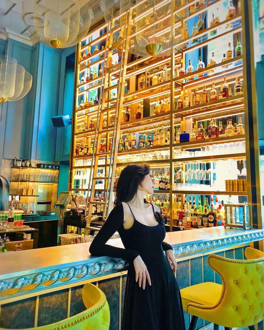 nha hang quanh pho di bo ho Guom anh 2