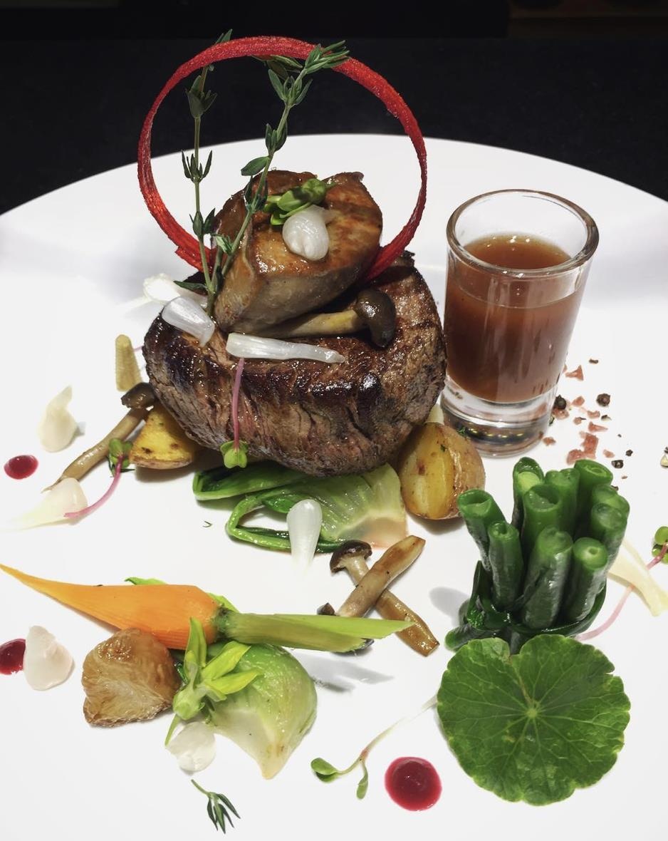 nha hang quanh pho di bo ho Guom anh 10