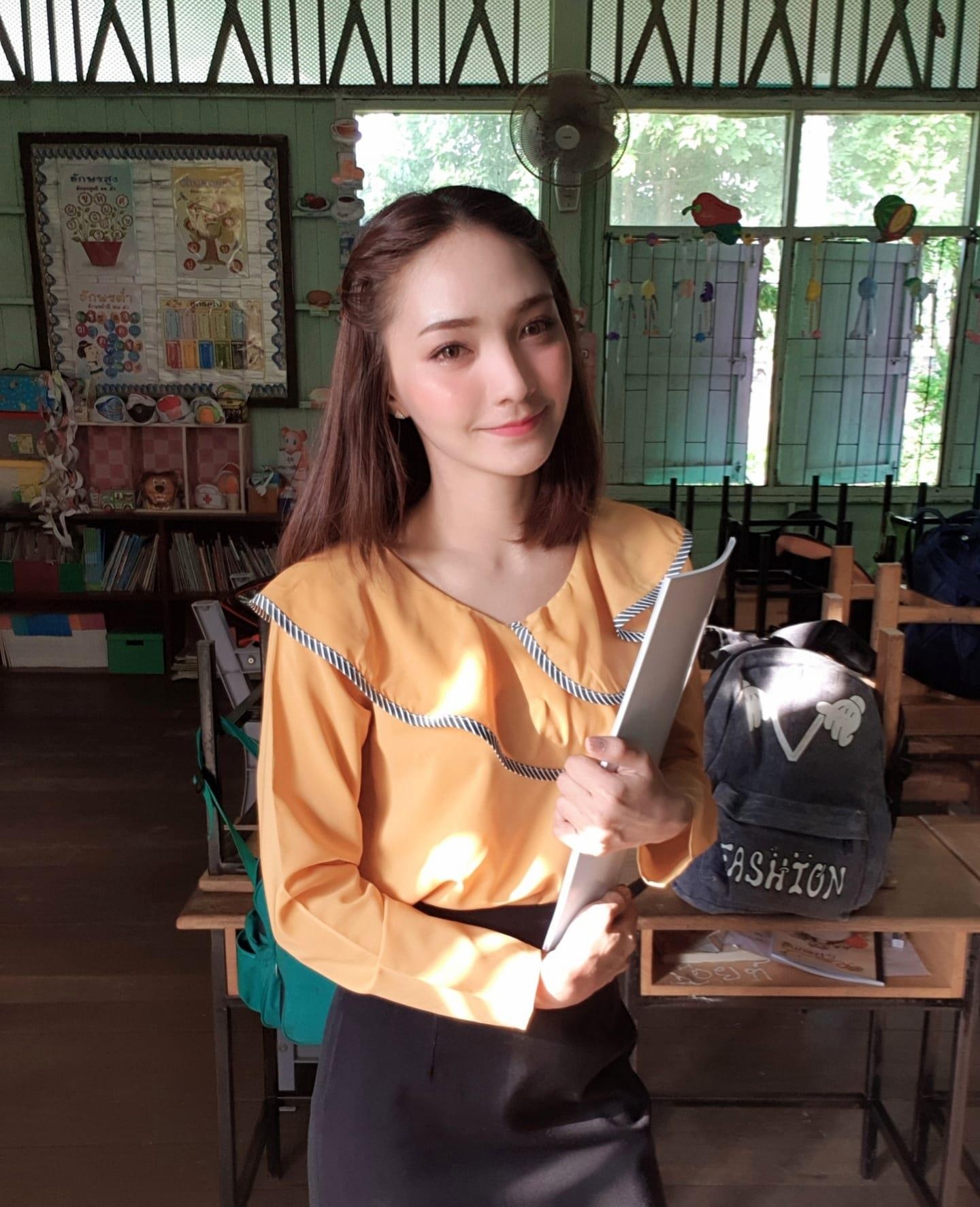 nu giao vien noi tieng mang xa hoi anh 11