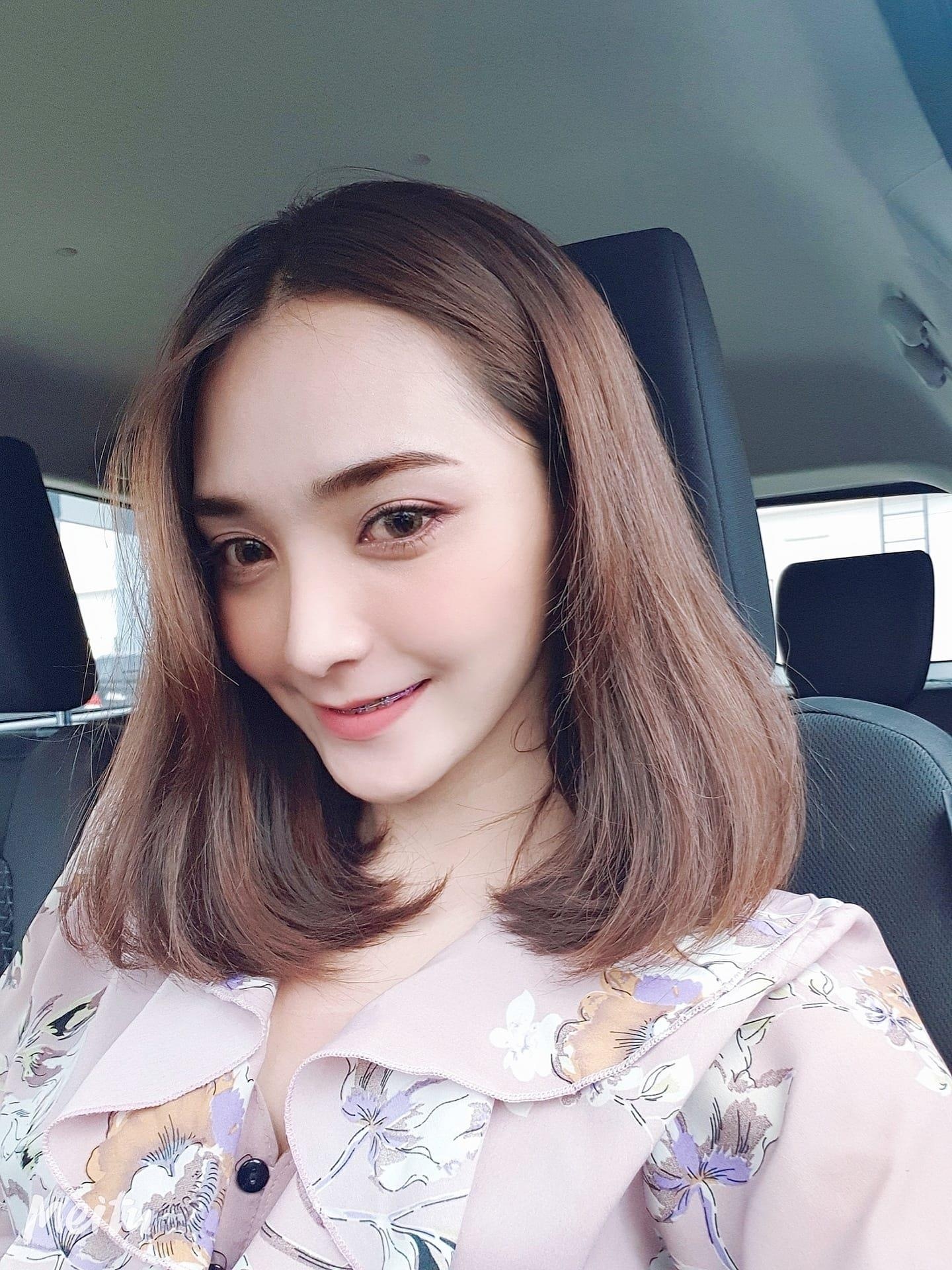 nu giao vien noi tieng mang xa hoi anh 10