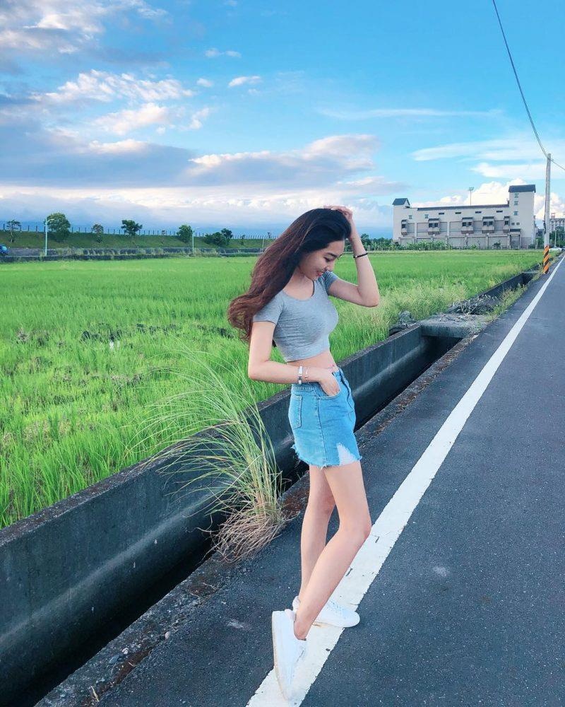 nu giao vien noi tieng mang xa hoi anh 8