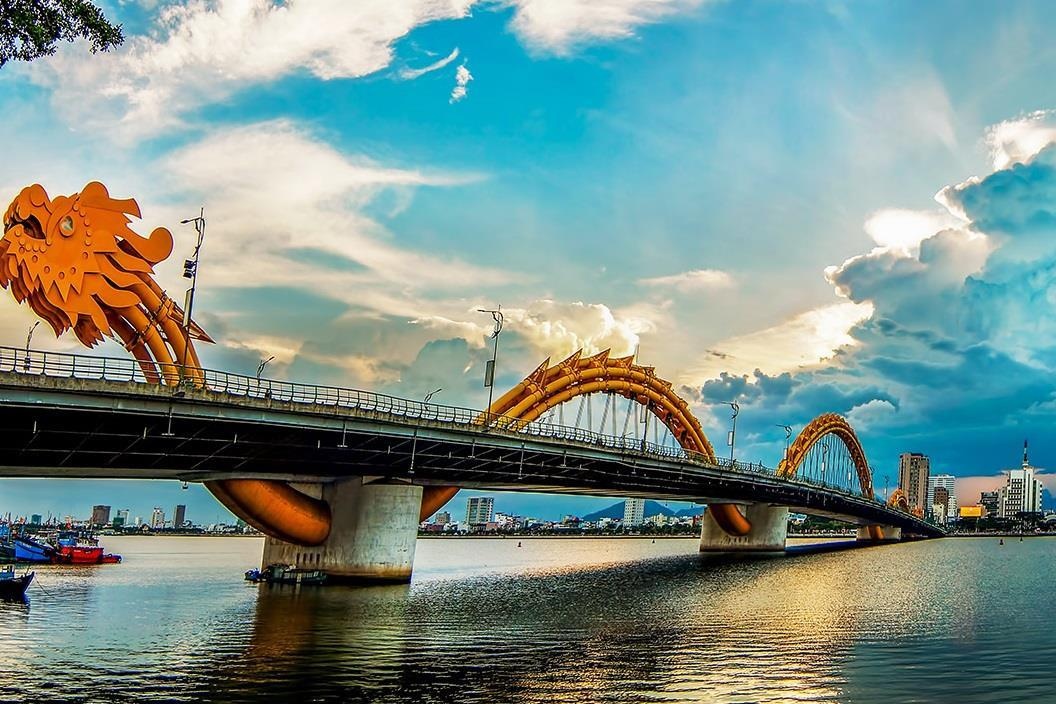 Ve dep thanh pho Da Nang nhin tu tren cao hinh anh