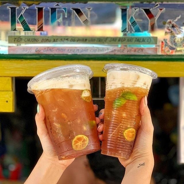 khach tay an tuong voi thuc uong gi anh 5