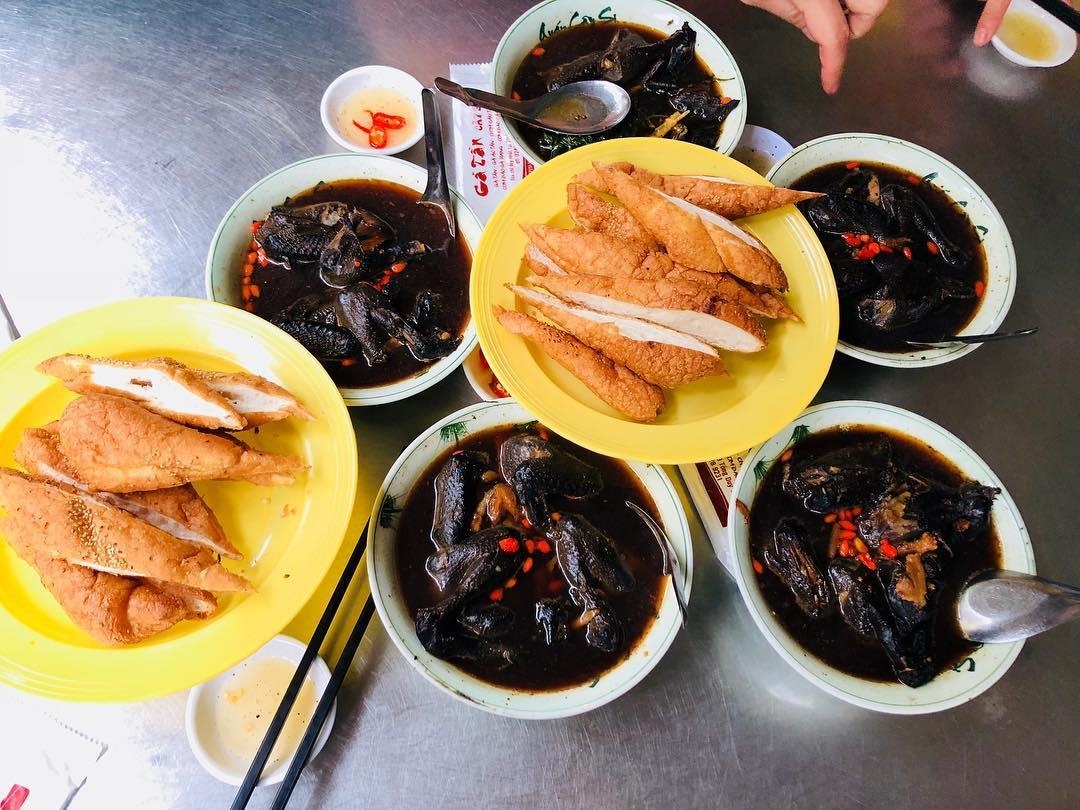 an gi o Tong Duy Tan anh 1