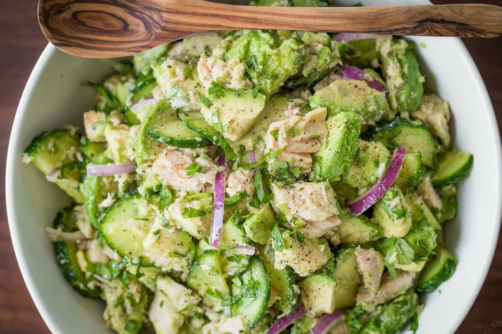 Salad bo ca ngu giup phai dep giu dang, dep da hinh anh