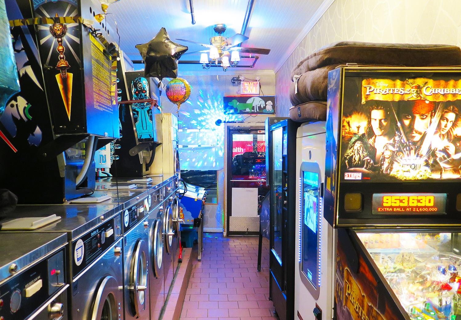 quan bar bi mat nhat the gioi anh 8