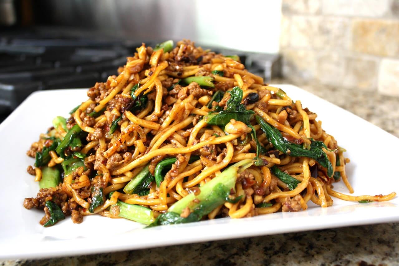 Mi xao Tu Xuyen cay te luoi chuan vi Trung Hoa hinh anh