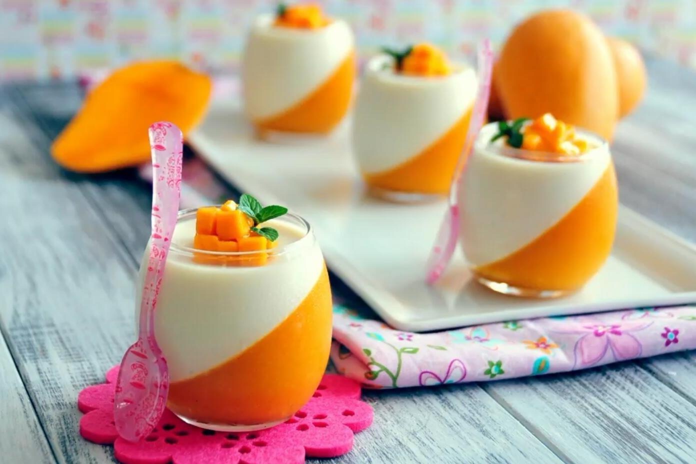 Trang mieng sieu mem min voi panna cotta xoai tuoi hinh anh