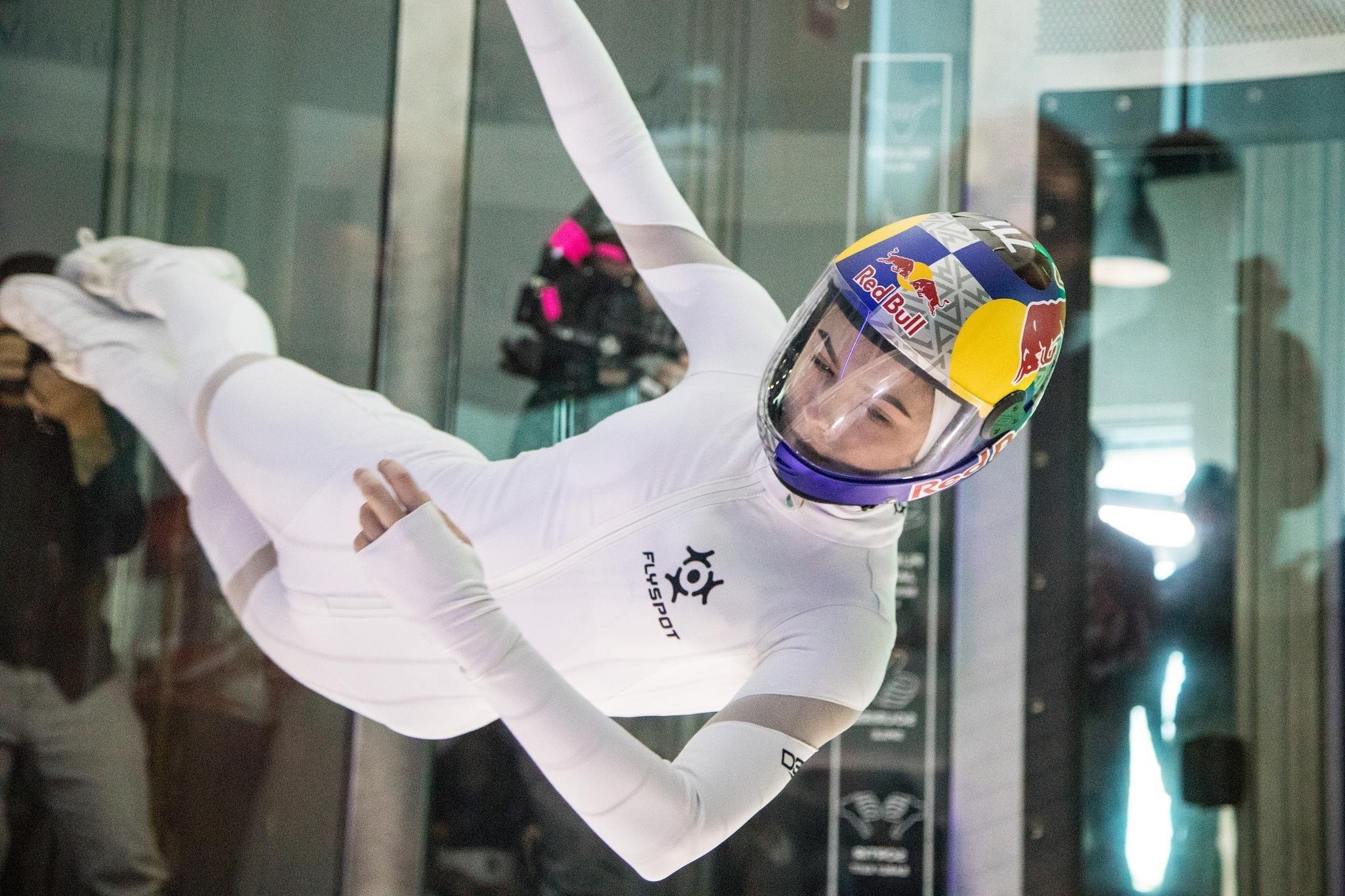 Co gai 'bay nhanh nhat the gioi' duy tri voc dang nhu the nao? hinh anh