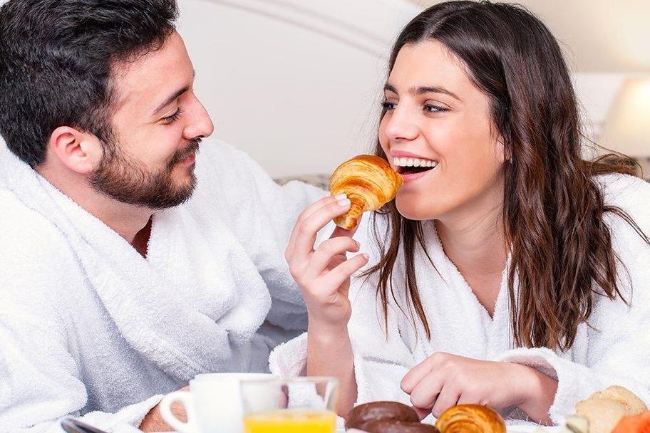 Tang can va 6 tac hai ban can biet khi bo bua sang hinh anh