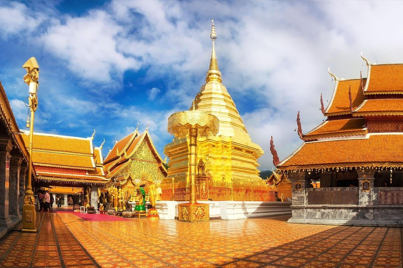 Chua hon 600 tuoi co bao thap ma vang linh thieng nhat Thai Lan hinh anh