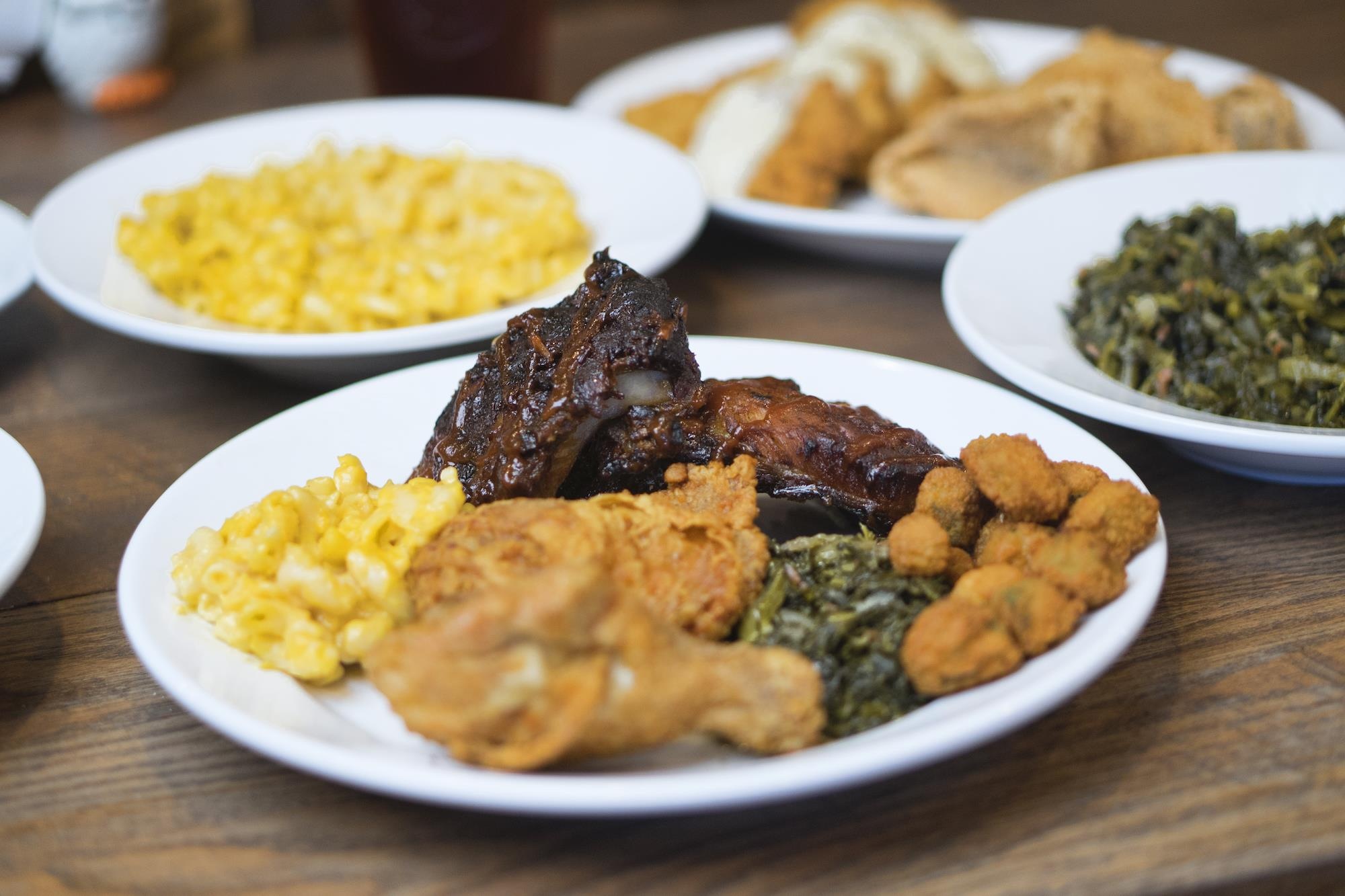 Xu so ga tram mon, tran ngap nhan vat hoat hinh o My hinh anh