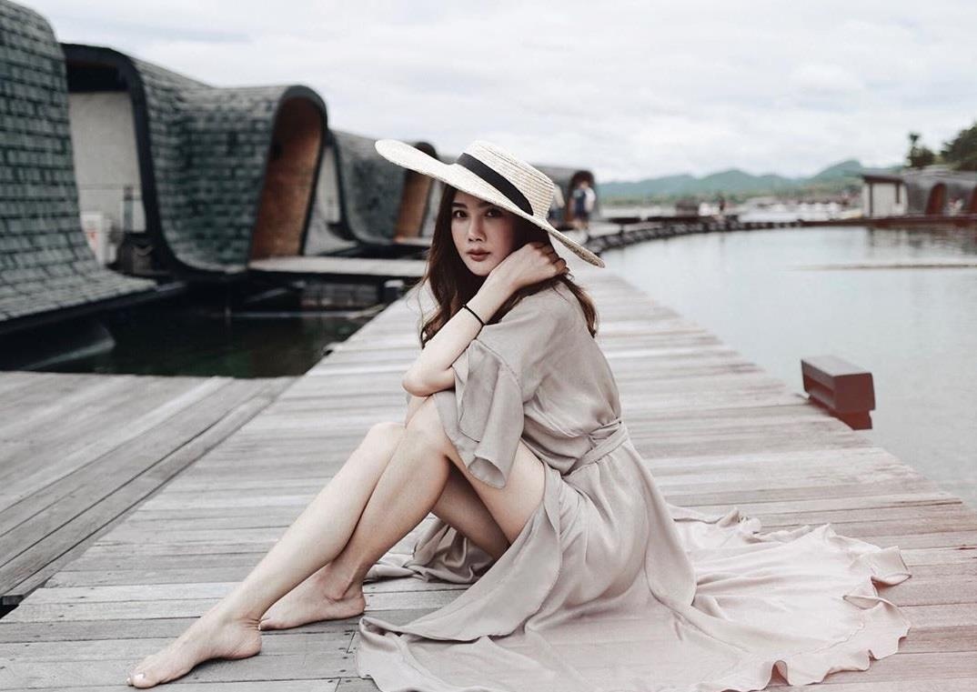 Tuyet tac resort noi tren mat nuoc hut khach check-in tai Bangkok hinh anh