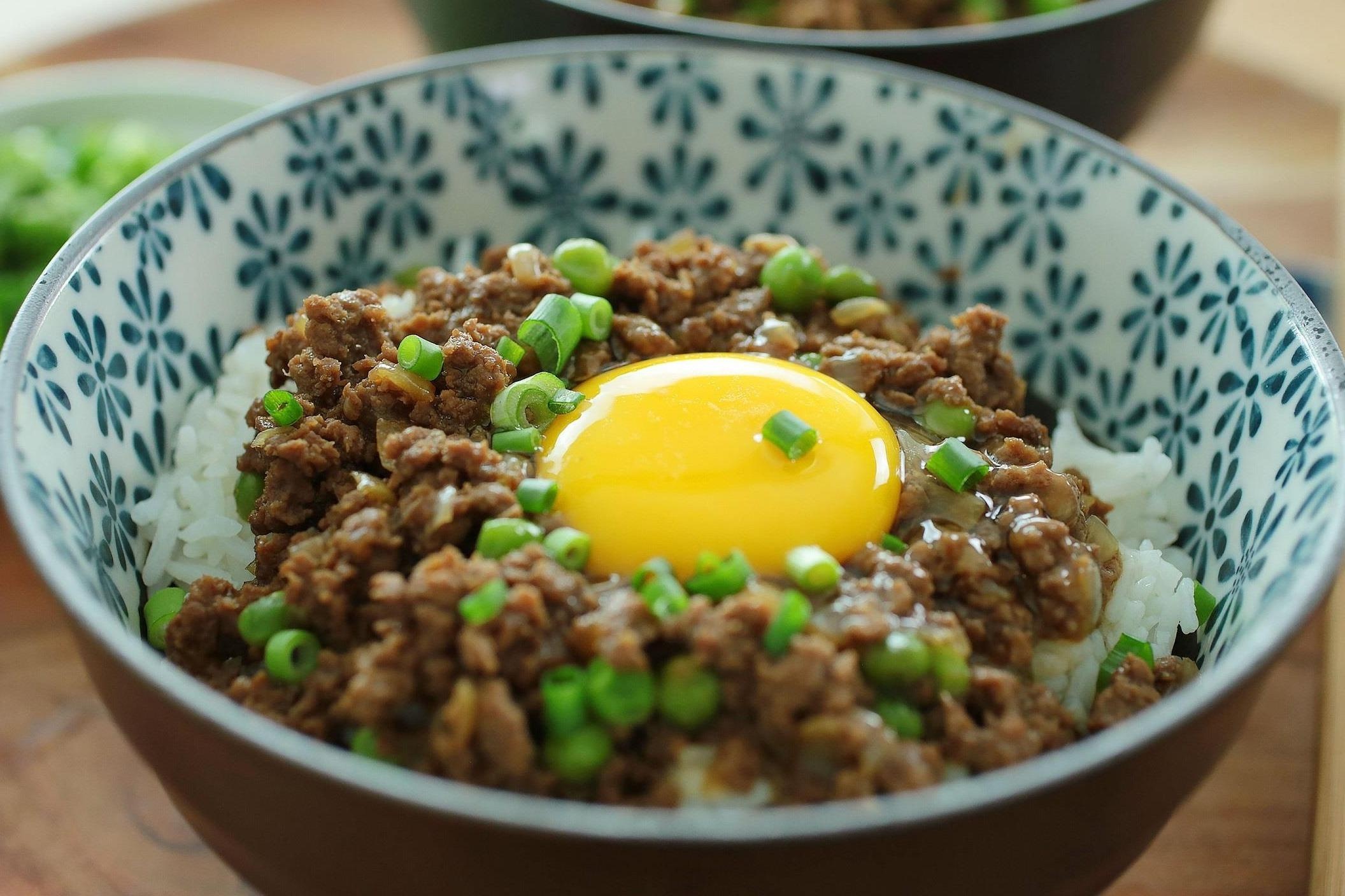 Com trung song bo bam - mon an khong phai ai cung dam thu hinh anh