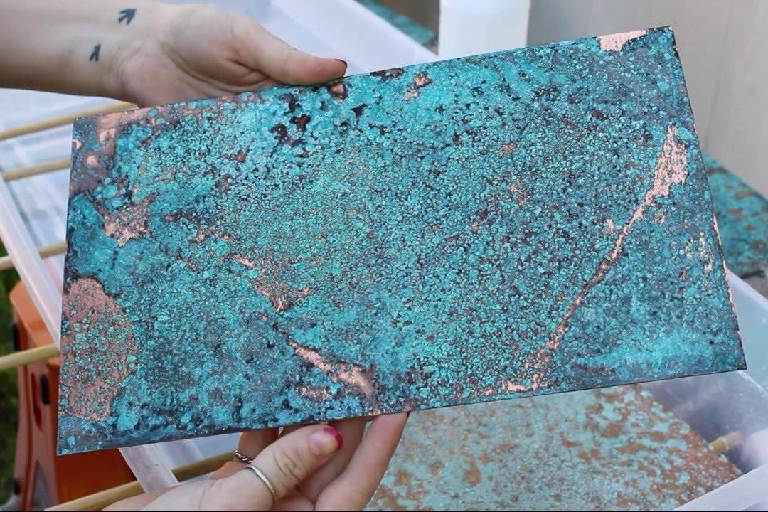 Vi sao dong doi mau xanh khi tiep xuc lau voi khong khi? hinh anh