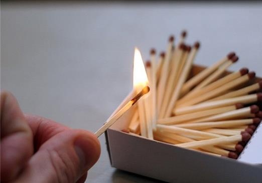 Vi sao que diem bat lua khi quet vao vo bao? hinh anh