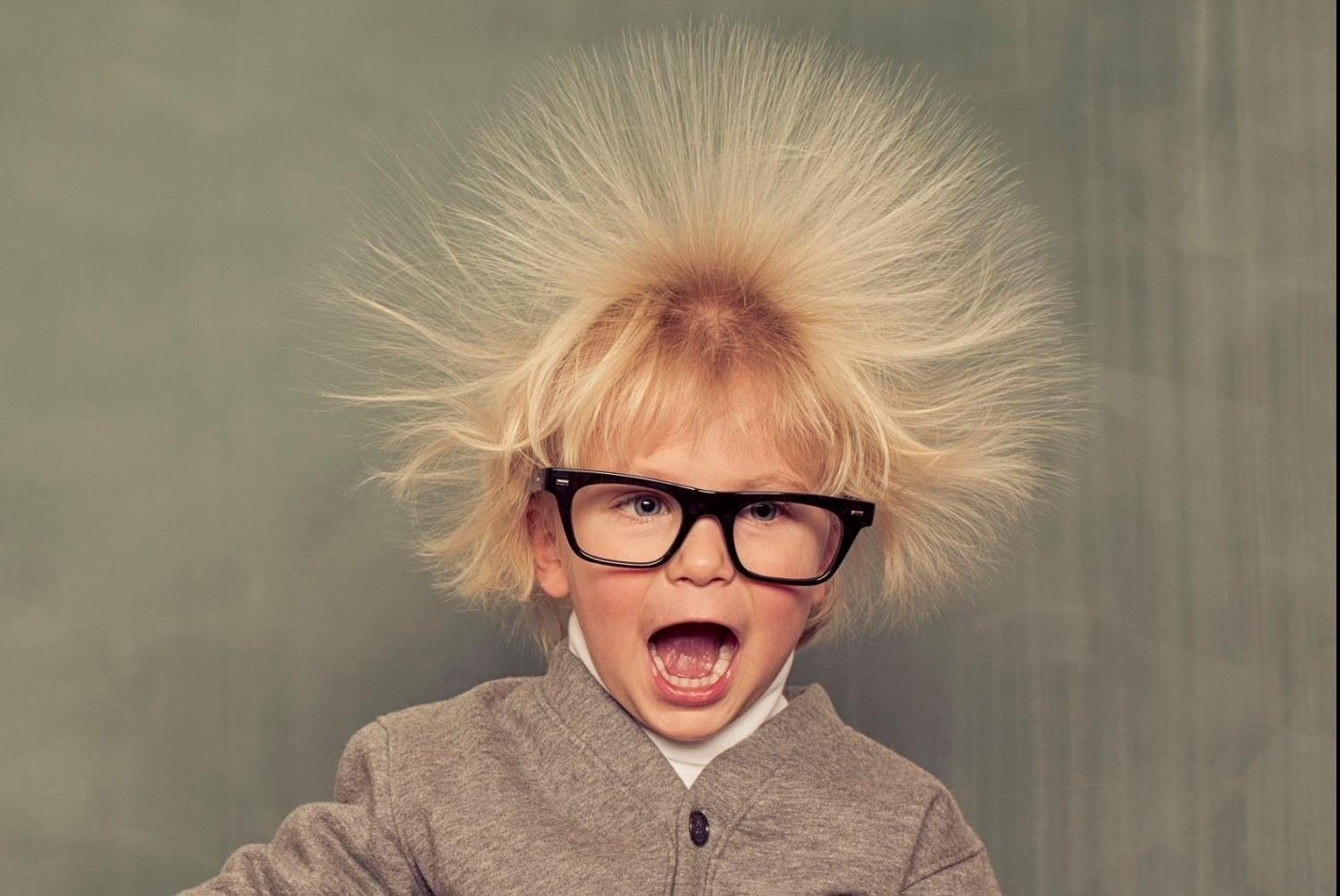 Vi sao hay bi dien giat vao mua dong? hinh anh