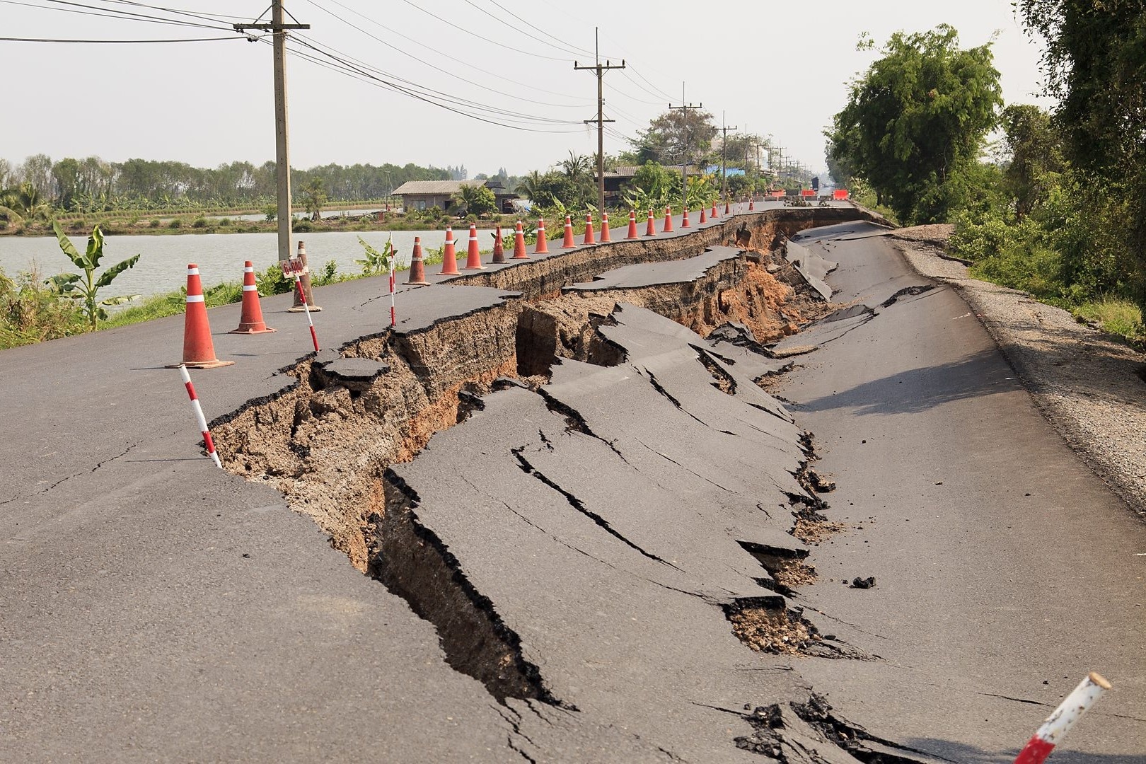 Dong dat duoc hinh thanh nhu the nao? hinh anh