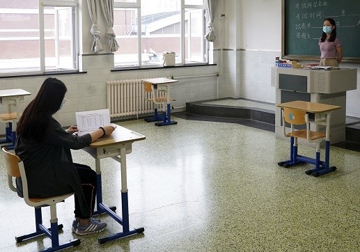 Thi sinh Trung Quoc phai theo doi suc khoe 14 ngay truoc thi dai hoc hinh anh