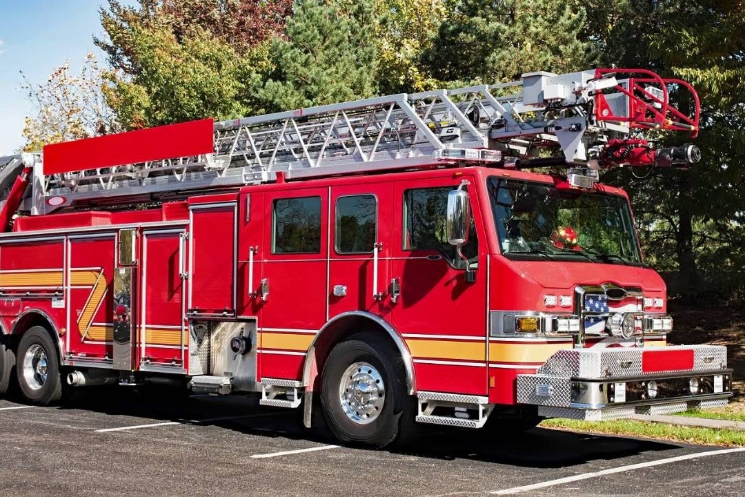 Tai sao xe cuu hoa thuong duoc son mau do? hinh anh