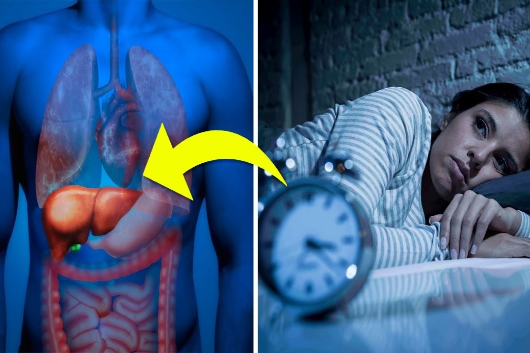 Vi sao ban hay thuc day vao nua dem va kho ngu tro lai? hinh anh