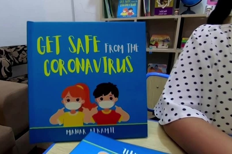 Be gai 8 tuoi nguoi Iraq xuat ban truyen tranh ve Covid-19 hinh anh
