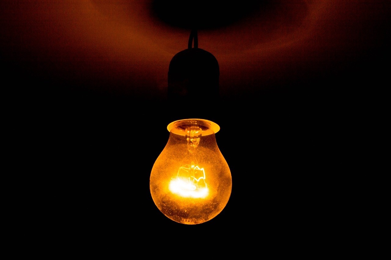 Bong den soi dot phat sang nhu the nao? hinh anh