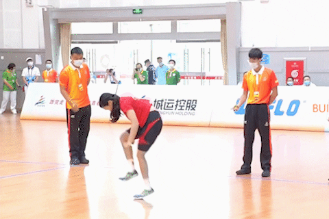 Nu sinh Trung Quoc pha ky luc the gioi mon nhay day hinh anh