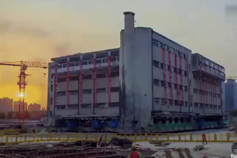 Nhung toa nha khong lo duoc di doi bang cach nao? hinh anh