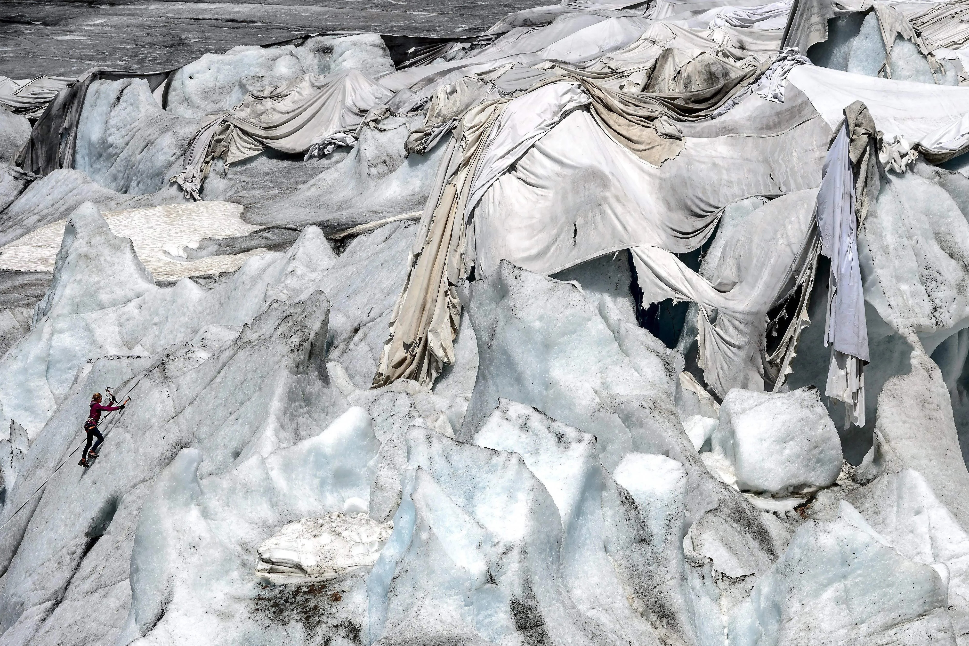 Dap chan cho song bang de ngan tan chay o Thuy Si hinh anh