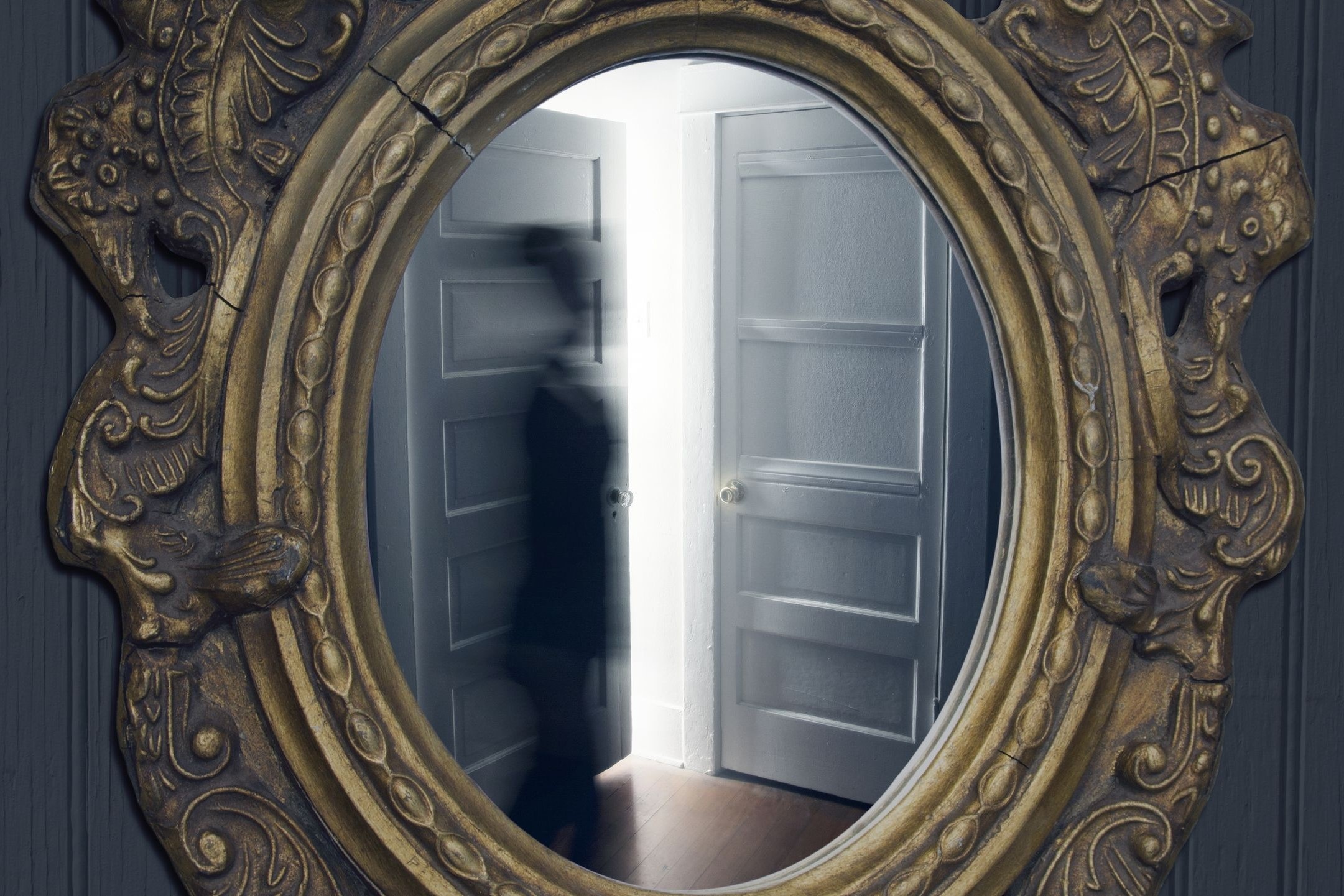 Guong co mau gi? hinh anh