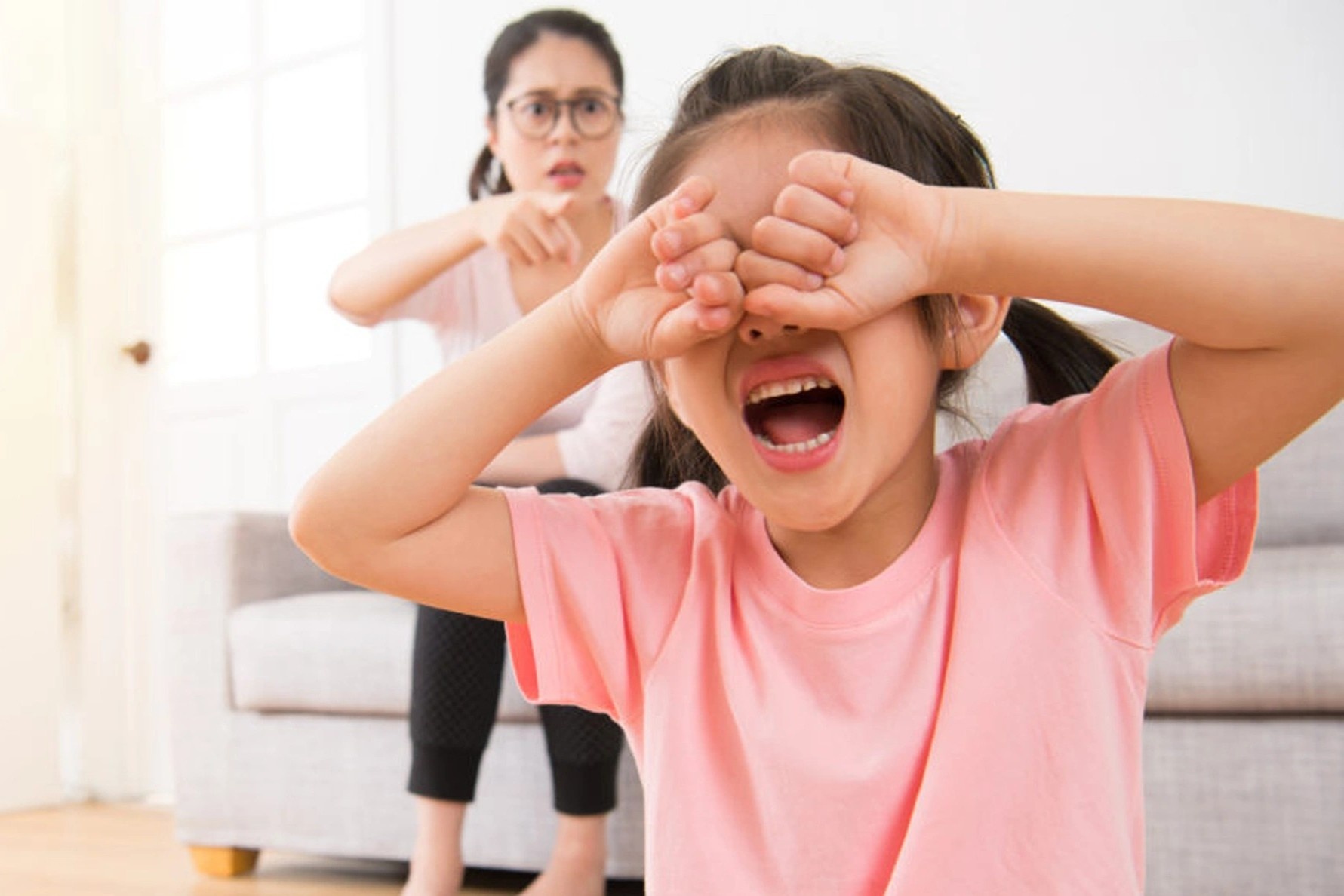 Vi sao dui mat lai thay de chiu? hinh anh