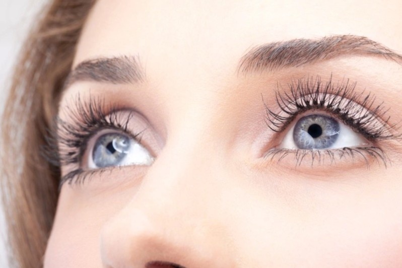 Dieu xay ra khi khong chop mat suot 7 ngay hinh anh