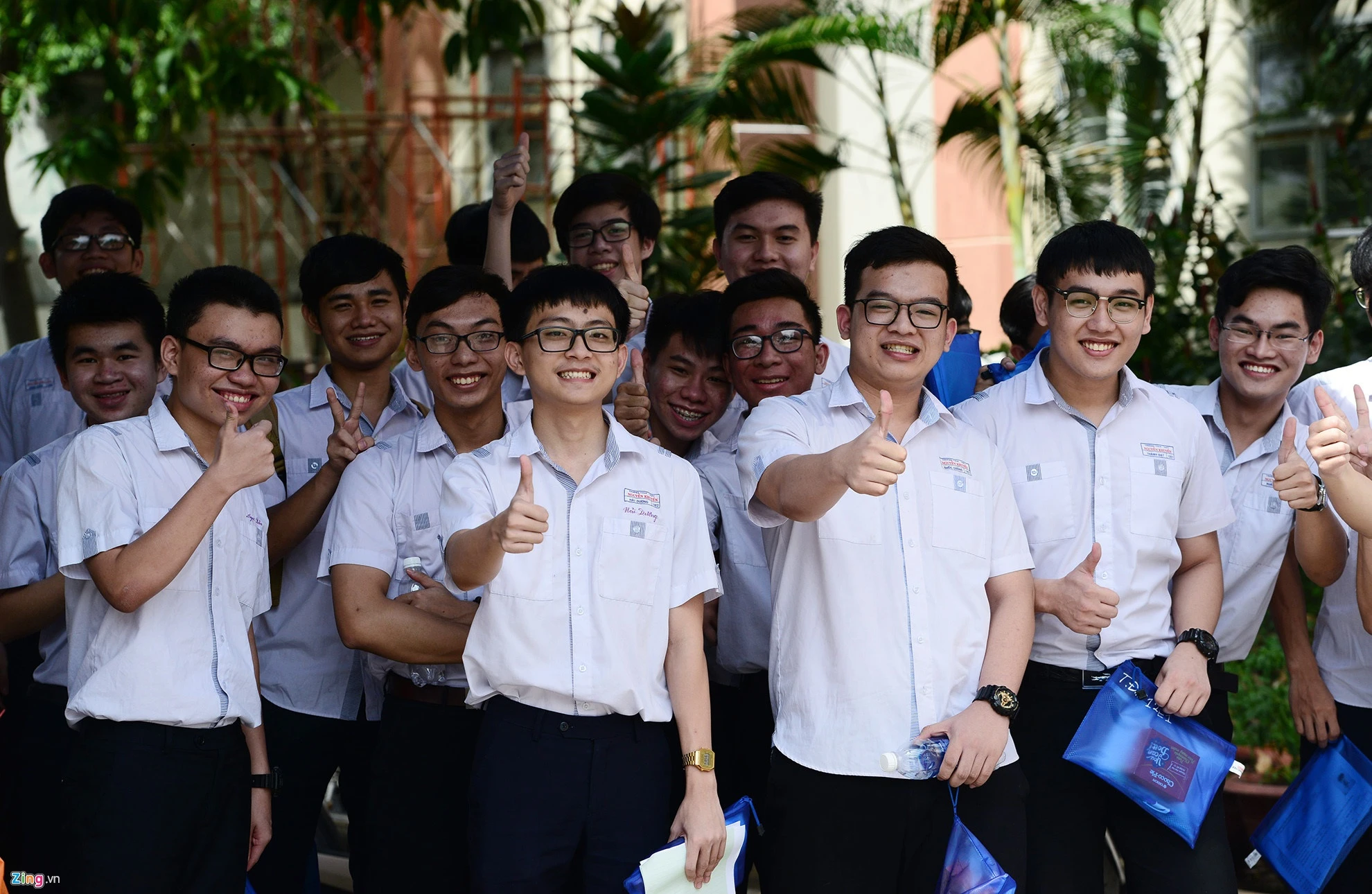 Thay me cha ganh vac son ha anh 2