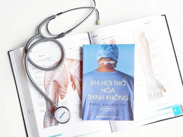 Sach truyen cam hung song cua nguoi da doi mat voi tu than anh 3