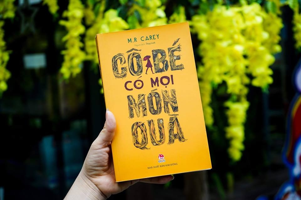 Co be co moi mon qua anh 1