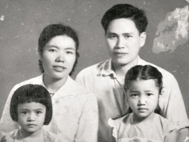 Chuyen nguoi hoa si tung ve tien cho Ngan hang Quoc gia hinh anh