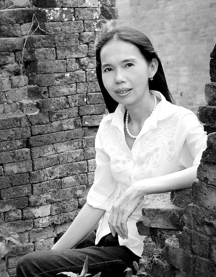 Cua so hinh tia chop anh 2