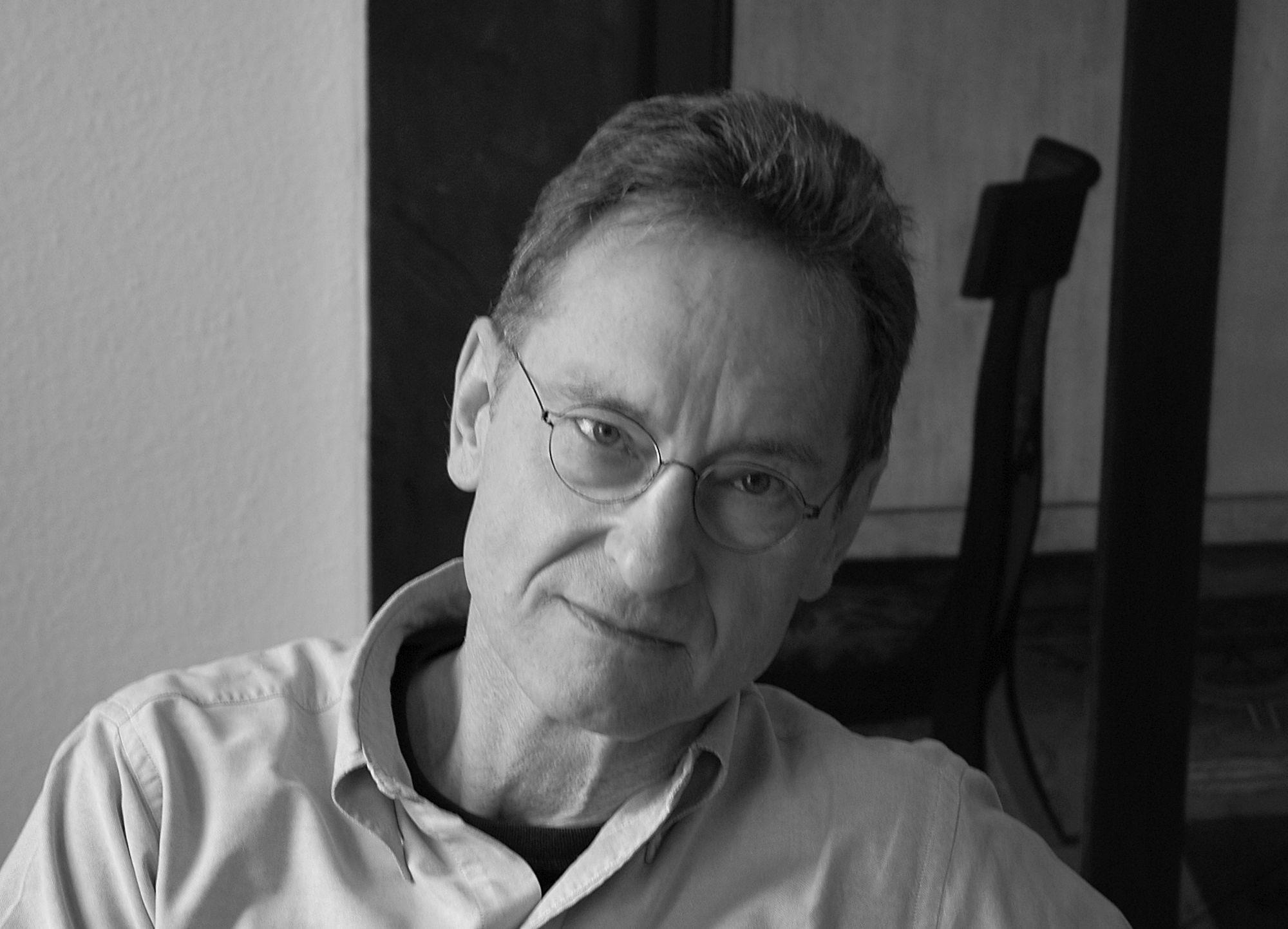 Tai sao khi yeu con nguoi lai muon tin vao nhung loi noi doi? anh 2